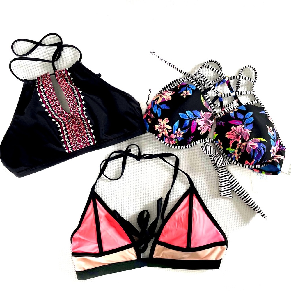 Women’s Swim Suit Tops Bundle Sz Large